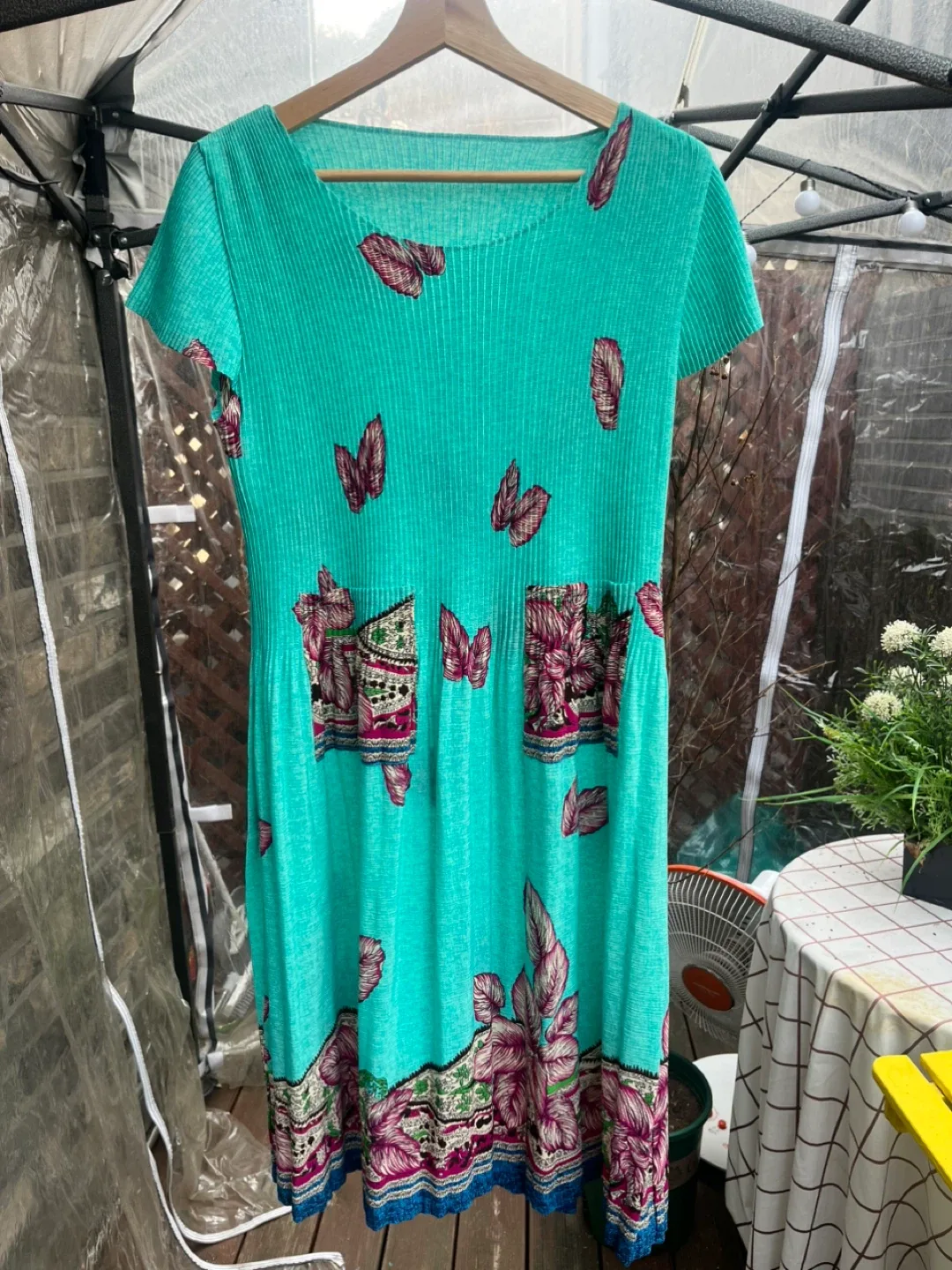 [봄준비하세요]나뭇잎 패턴 플리츠 원피스