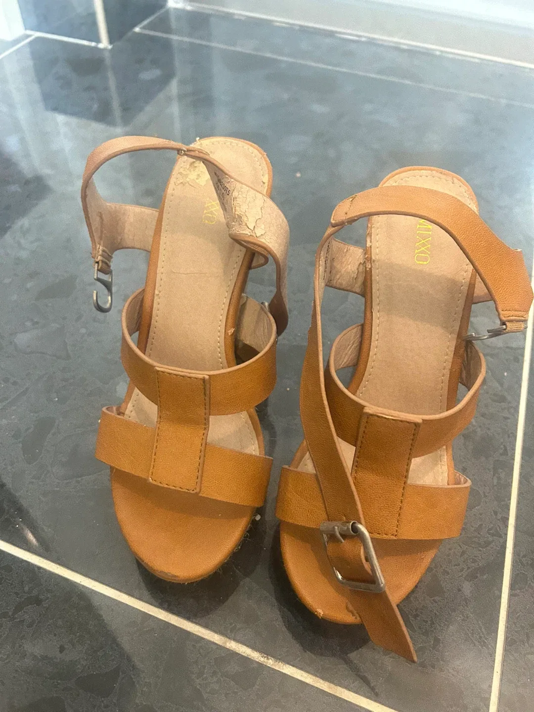 다리 튼실한분 모십니다 여름신발