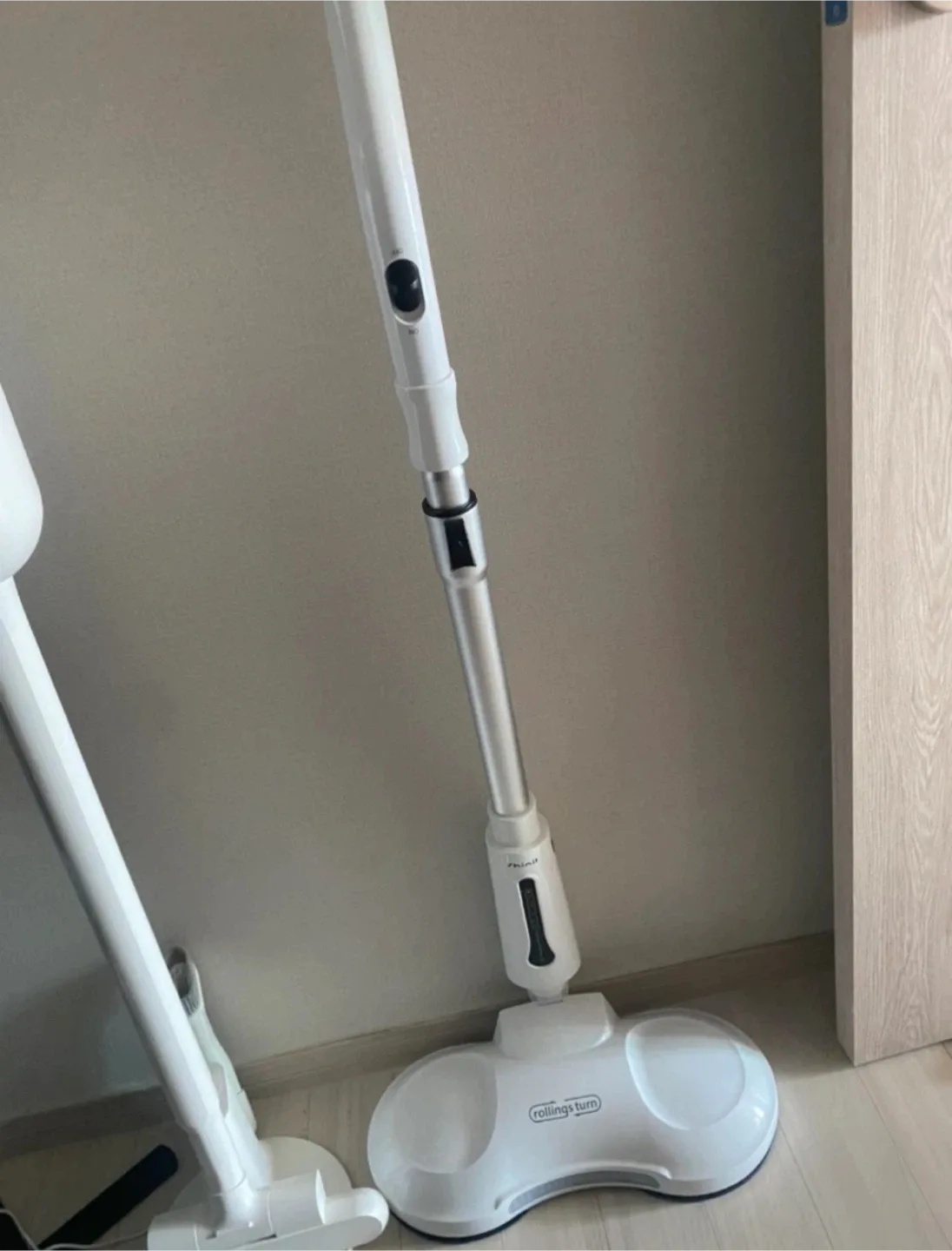 신일 듀얼 무선 물걸레 청소기