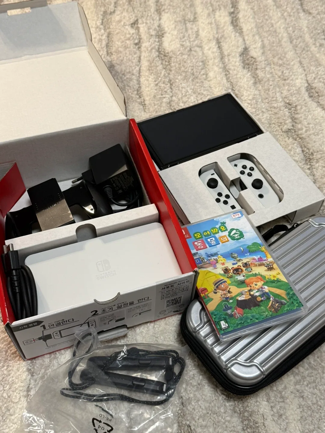 닌텐도 스위치 OLED 화이트 풀박 + 64GB 메모리칩 + 동숲 + 케이스 + 액정필름