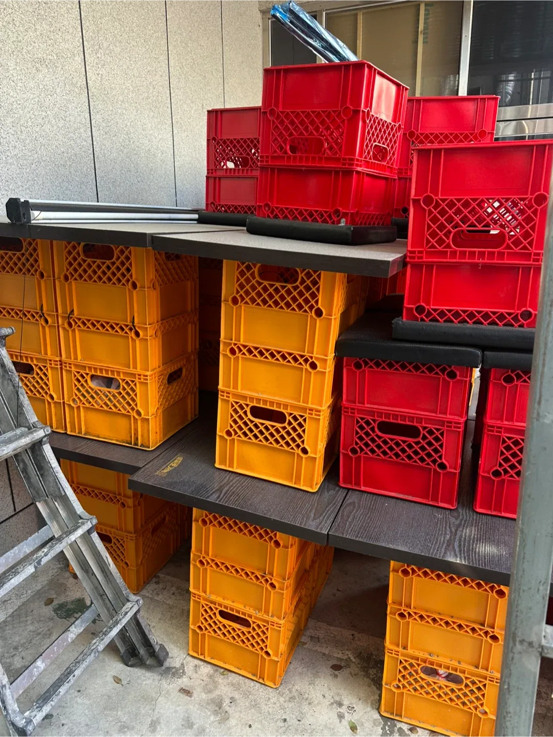 플라스틱 운반 의자 분해가능(빨강, 노랑)