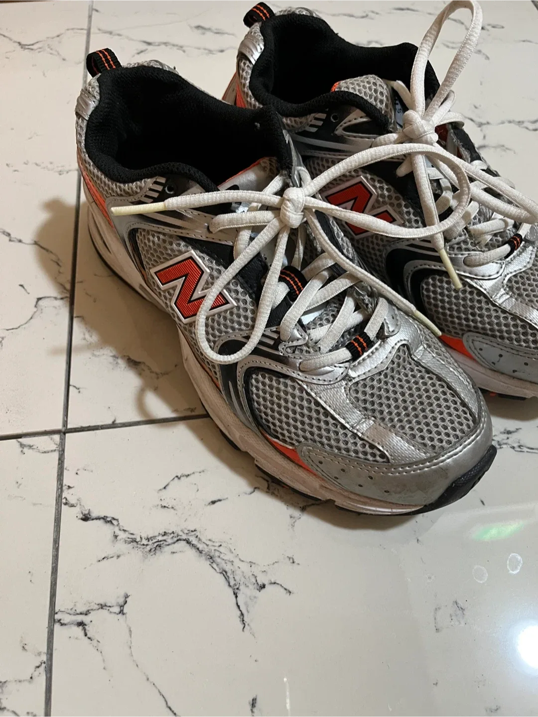 뉴발란스 여자 신발 실버/오렌지