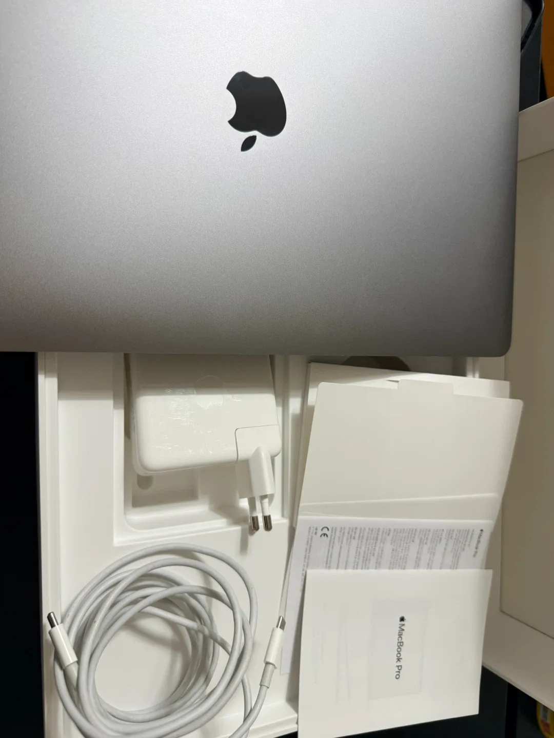 맥북프로2019 15인치 스페이스 그레이 32gb / 2tb 풀박스