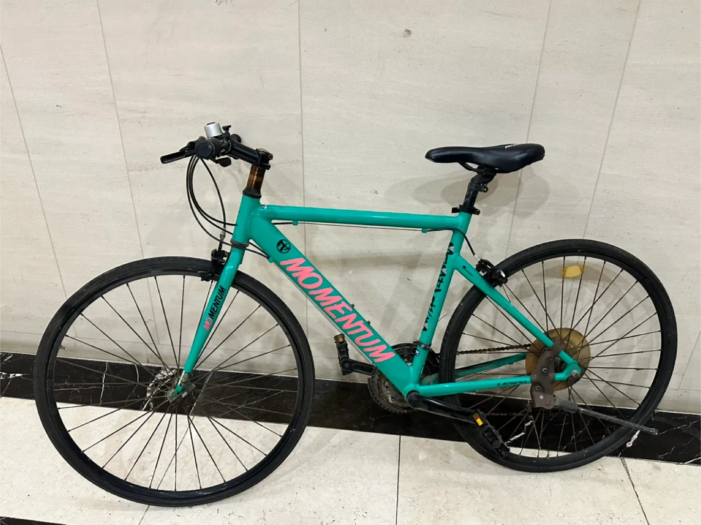 모멘텀 하이브리드 자전거 판매