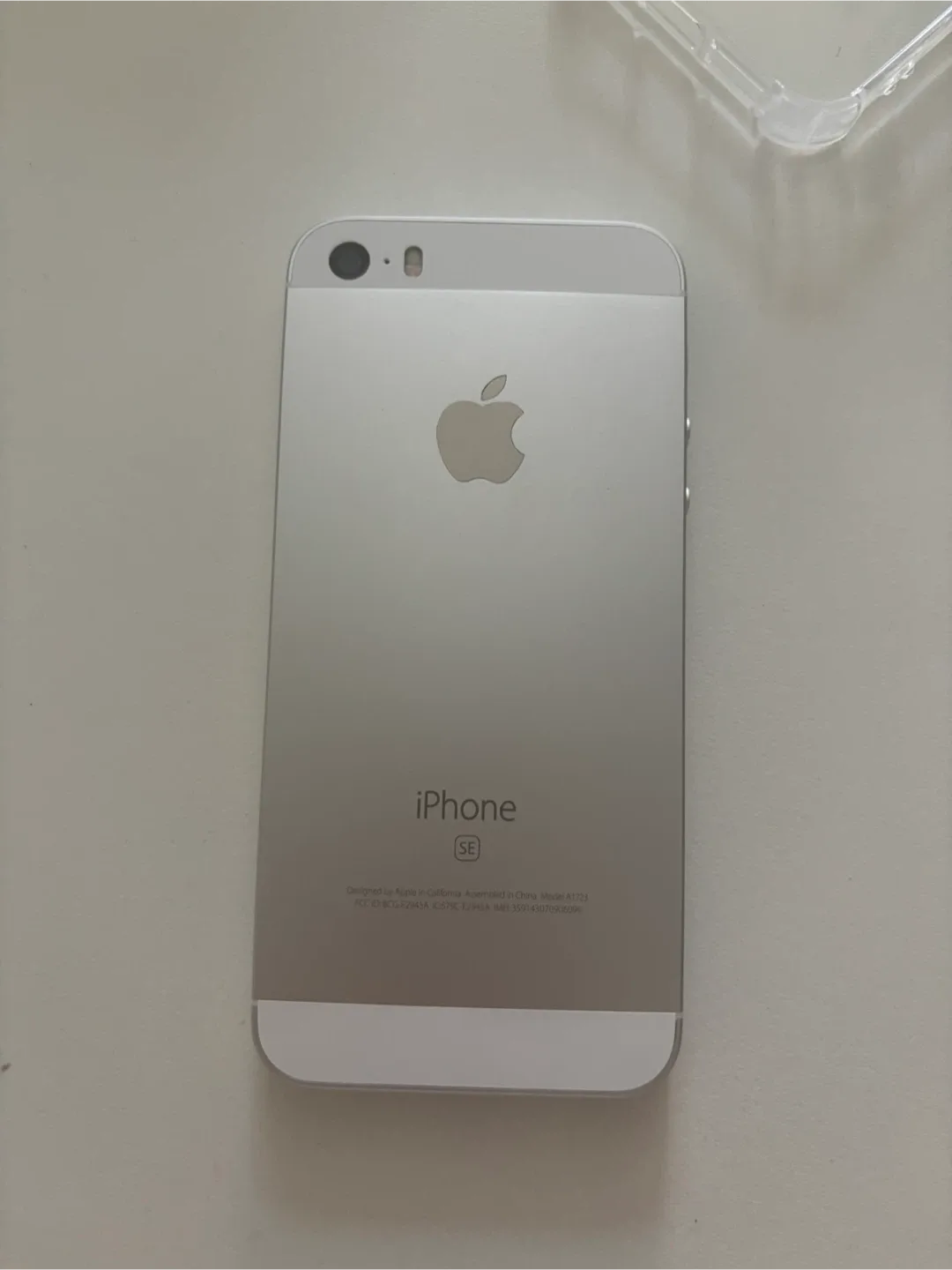 아이폰 SE 실버 128기가 (배터리100)