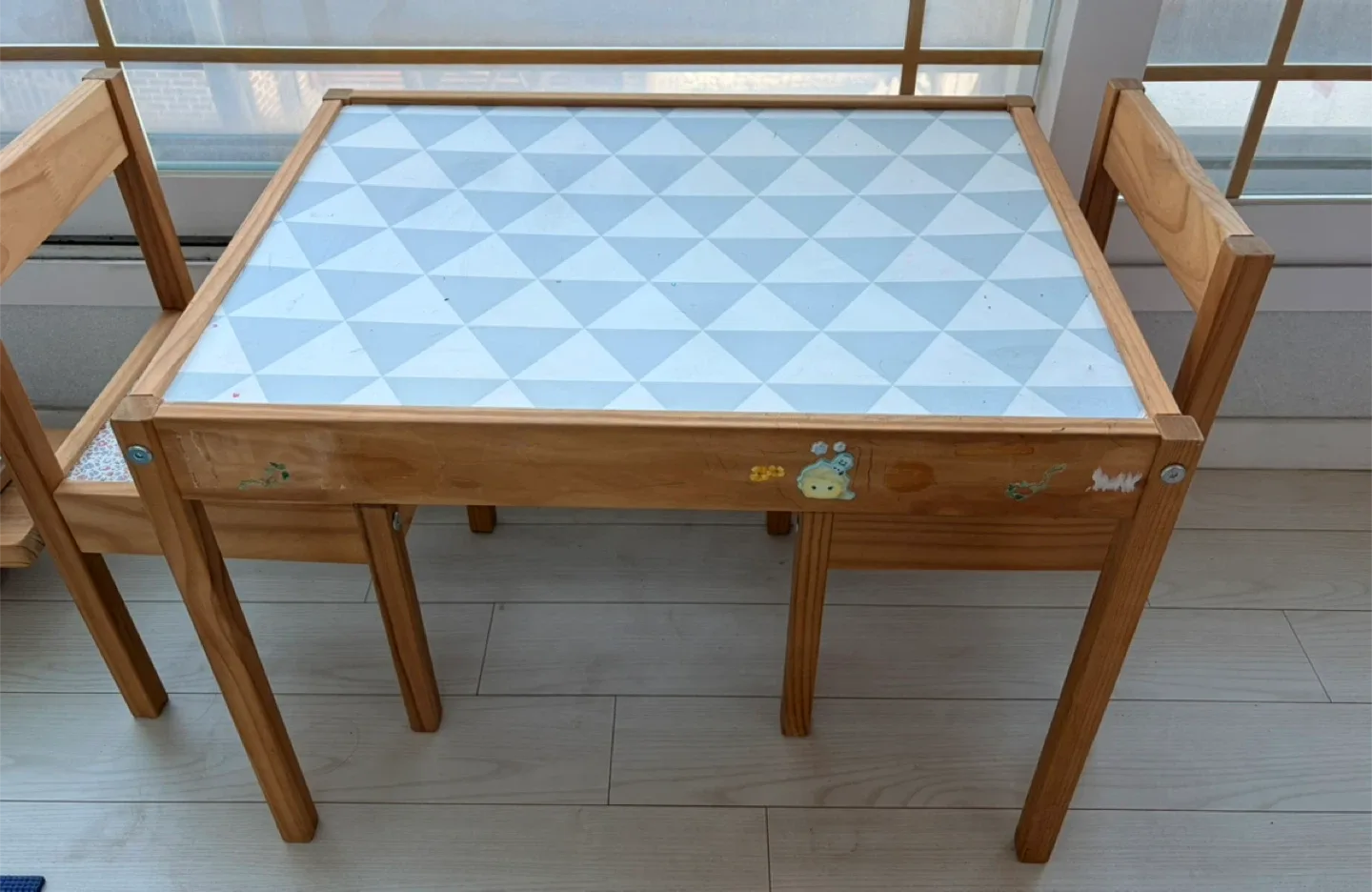 이케아 유아 책상 의자 세트