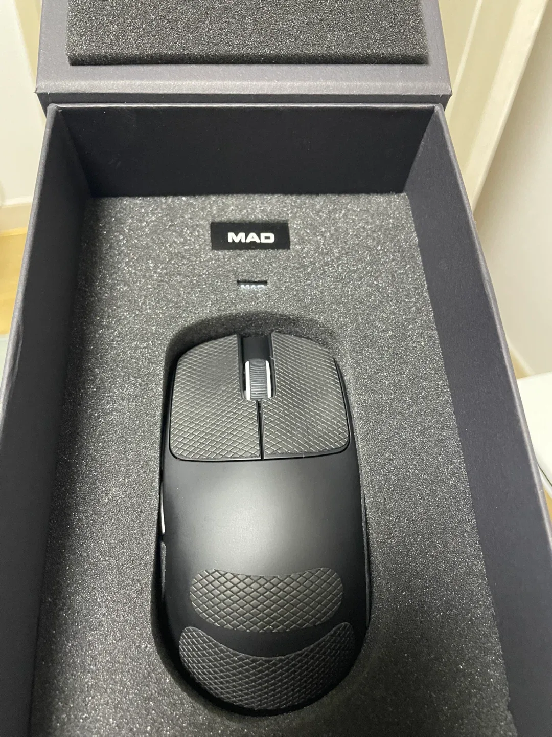 VXE MAD R 무선 잠자리 게이밍 마우스