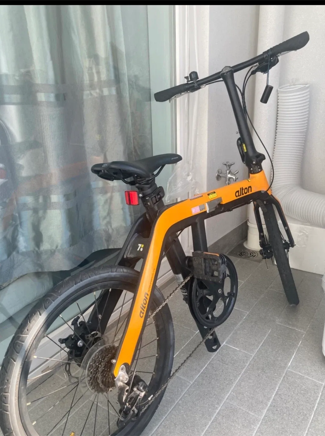 혹시 이자전거 구매 하신분 계실까요 연락 부탁 드려요