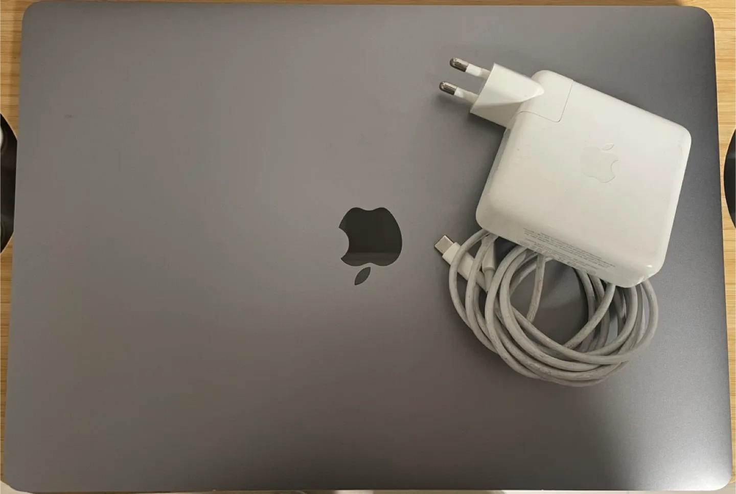 맥북프로 2018 터치바 15인치 i7 16GB 512GB