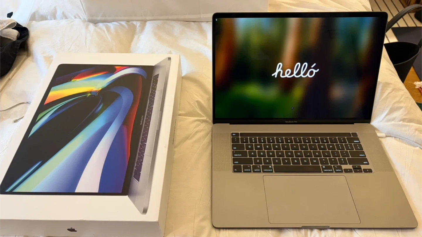 맥북프로 16인치 (2020 / i7 / 16GB / 512GB) **풀박스** 판매합니다