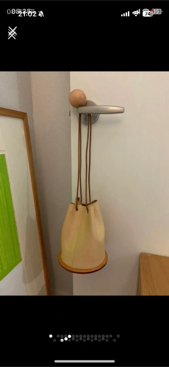 아모멘토 빌딩블러 버킷백