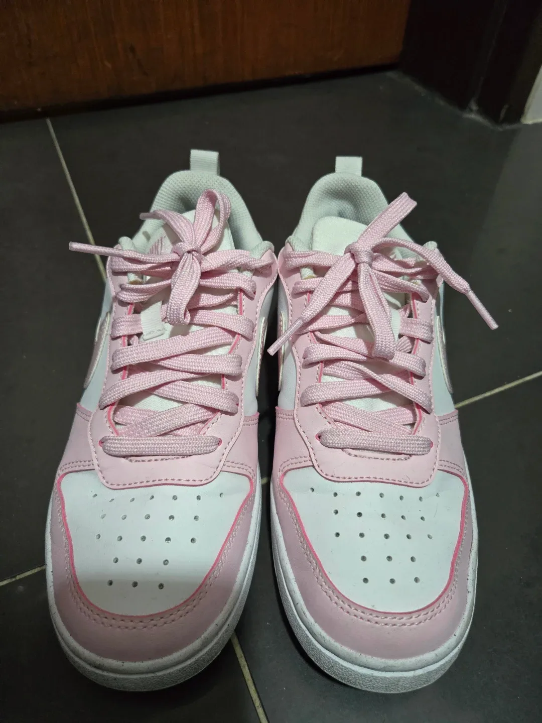 나이키 운동화 (핑크색)