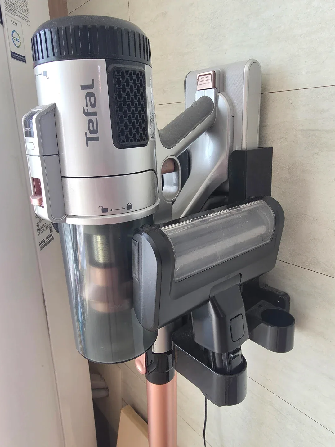 테팔 AF360 스탠드형 무선청소기