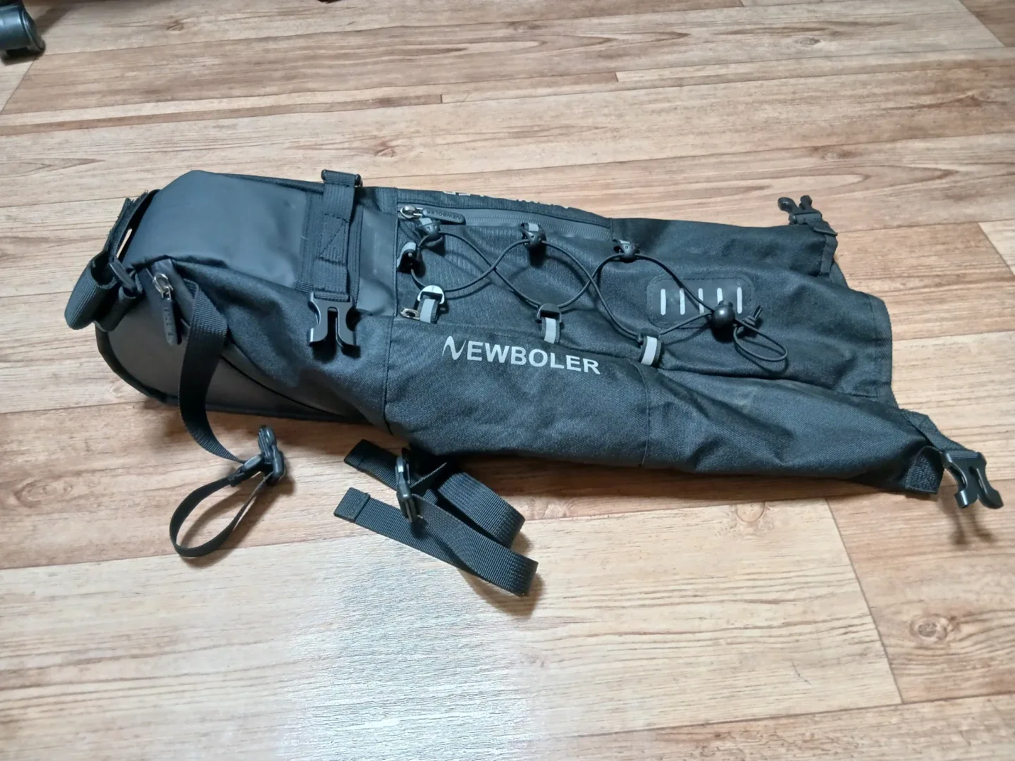 NEWBOLER 자전거 안장 가방