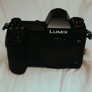 파나소닉 루믹스 S1