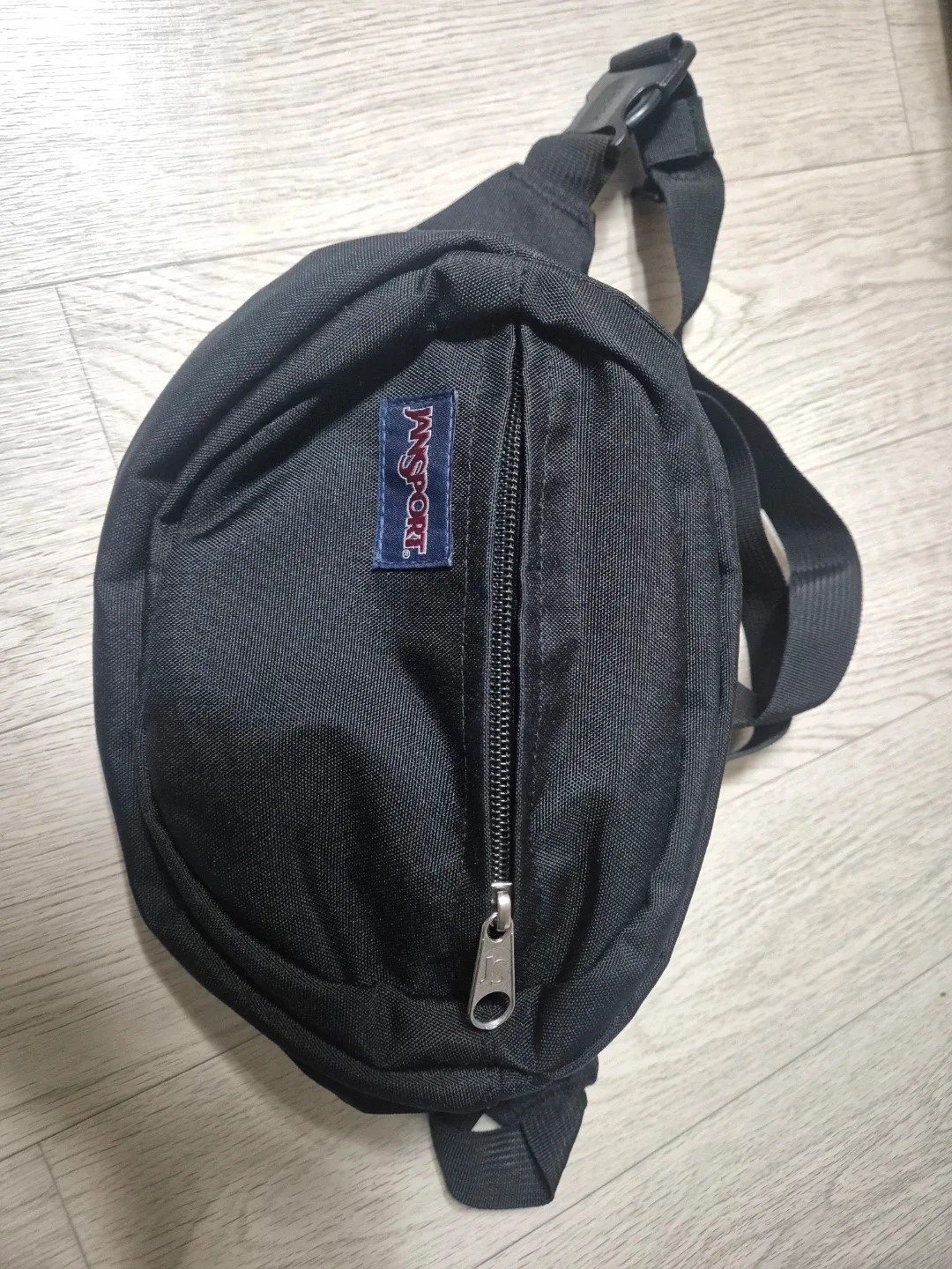 잔스포츠 블랙 패니백