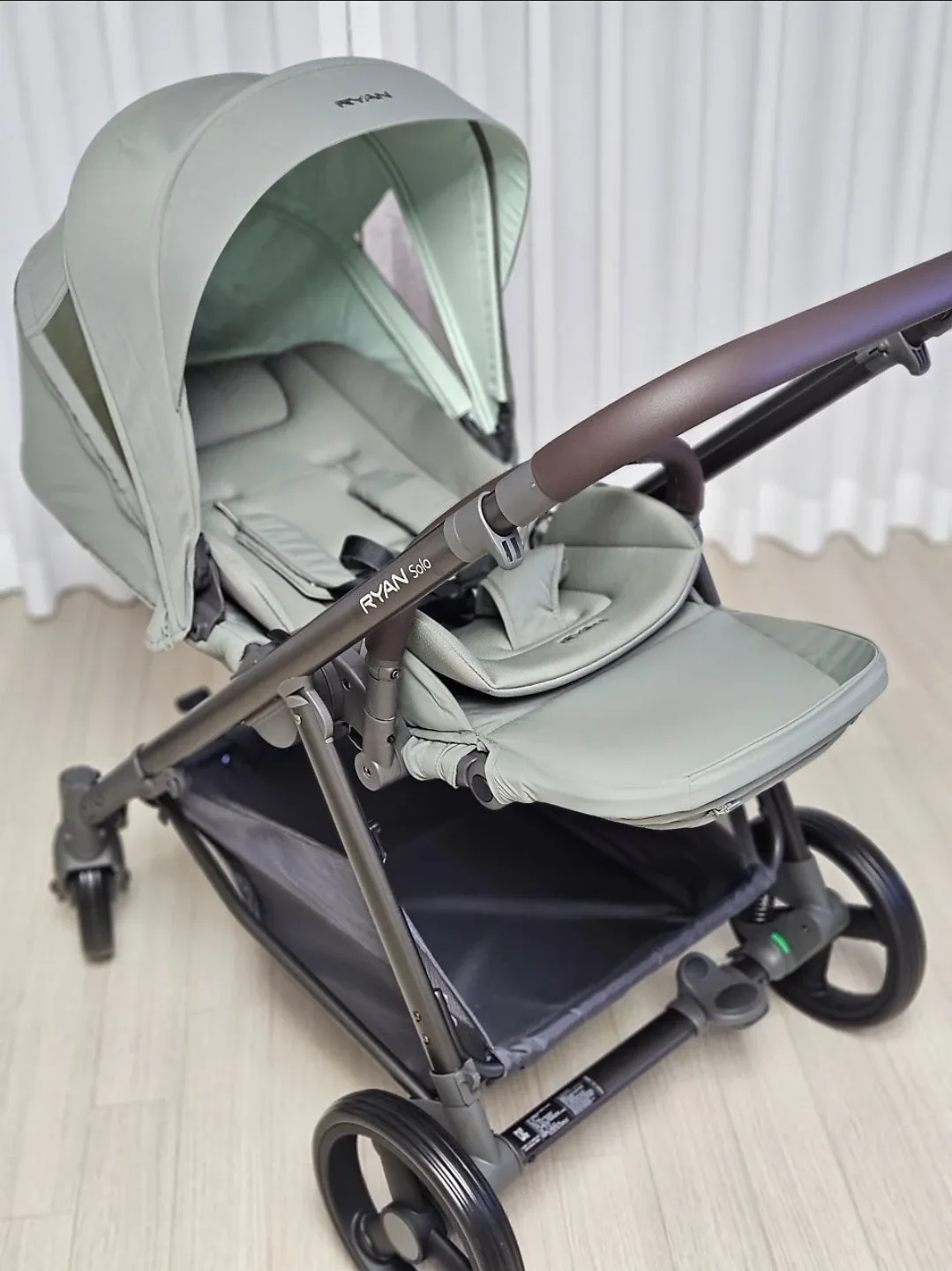 리안 뉴솔로 절충형 유모차 멜론