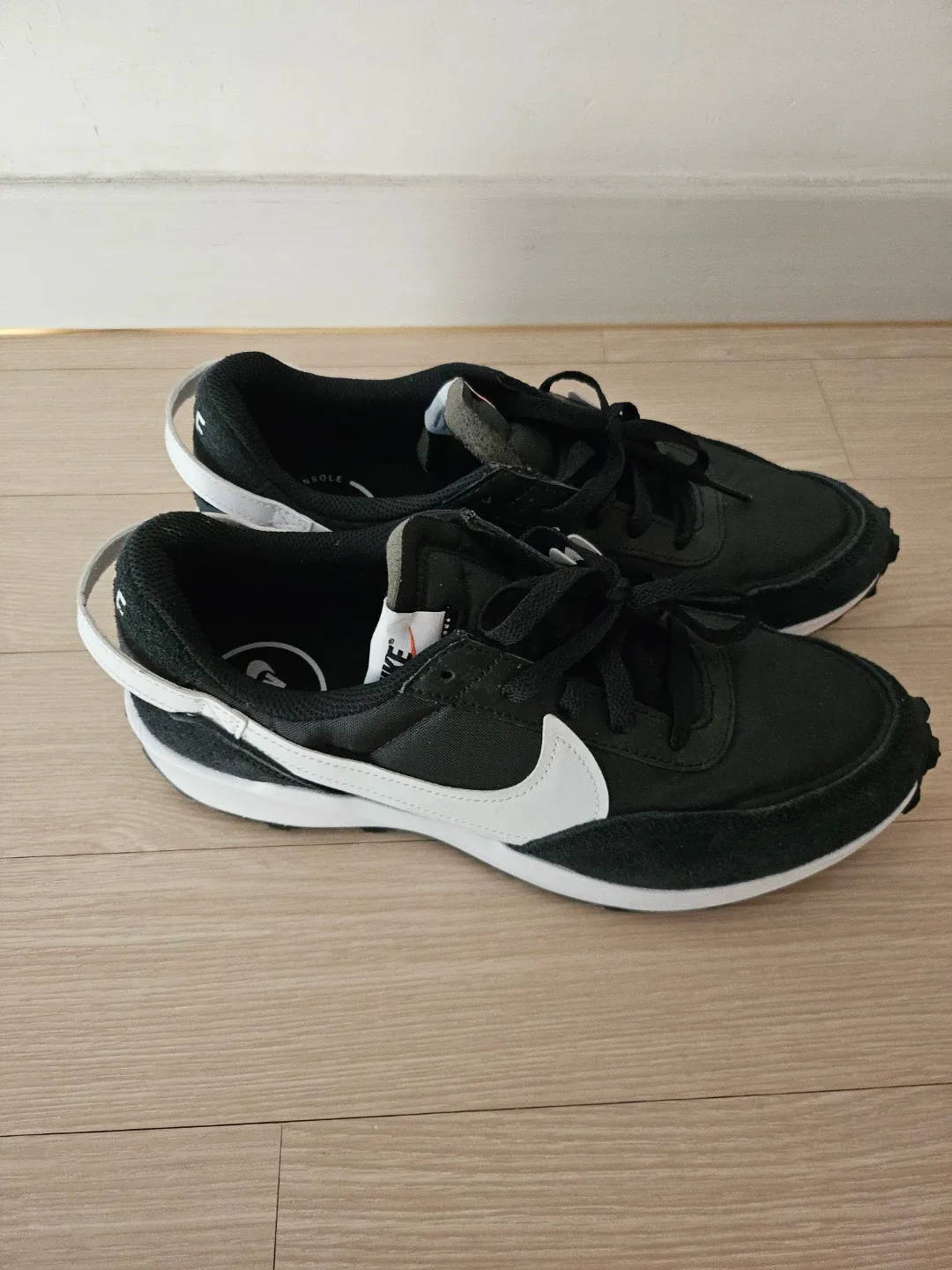 나이키 정품 남성 와플 데뷔 운동화 런닝화 265 블랙 신품급