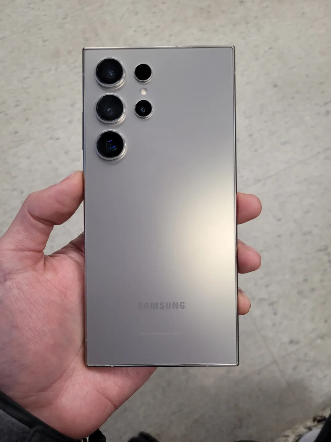 갤럭시 S24 울트라 512GB 티타늄 그레이 대용량