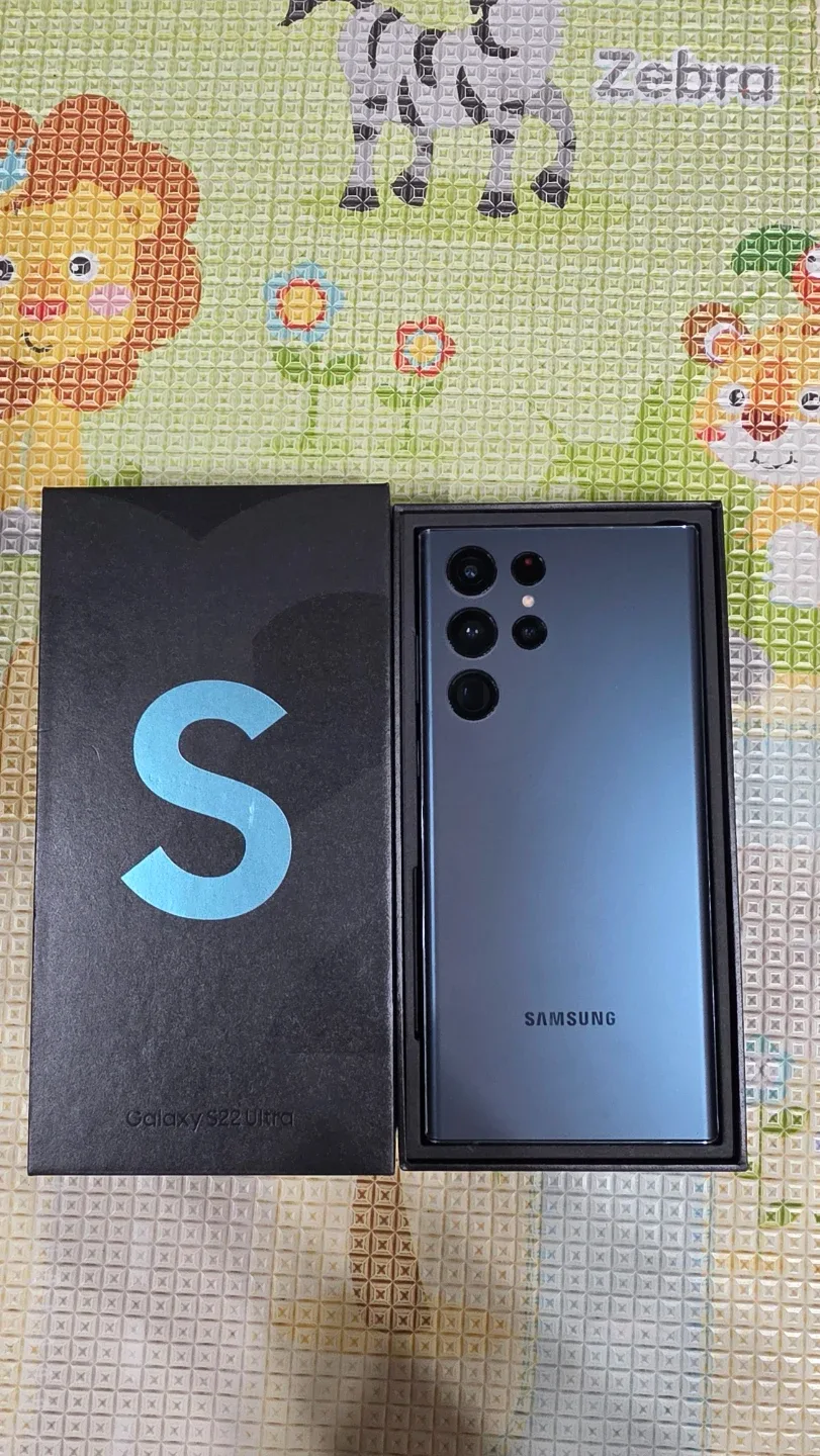 갤럭시 S22 울트라 512GB 그린 판매합니다