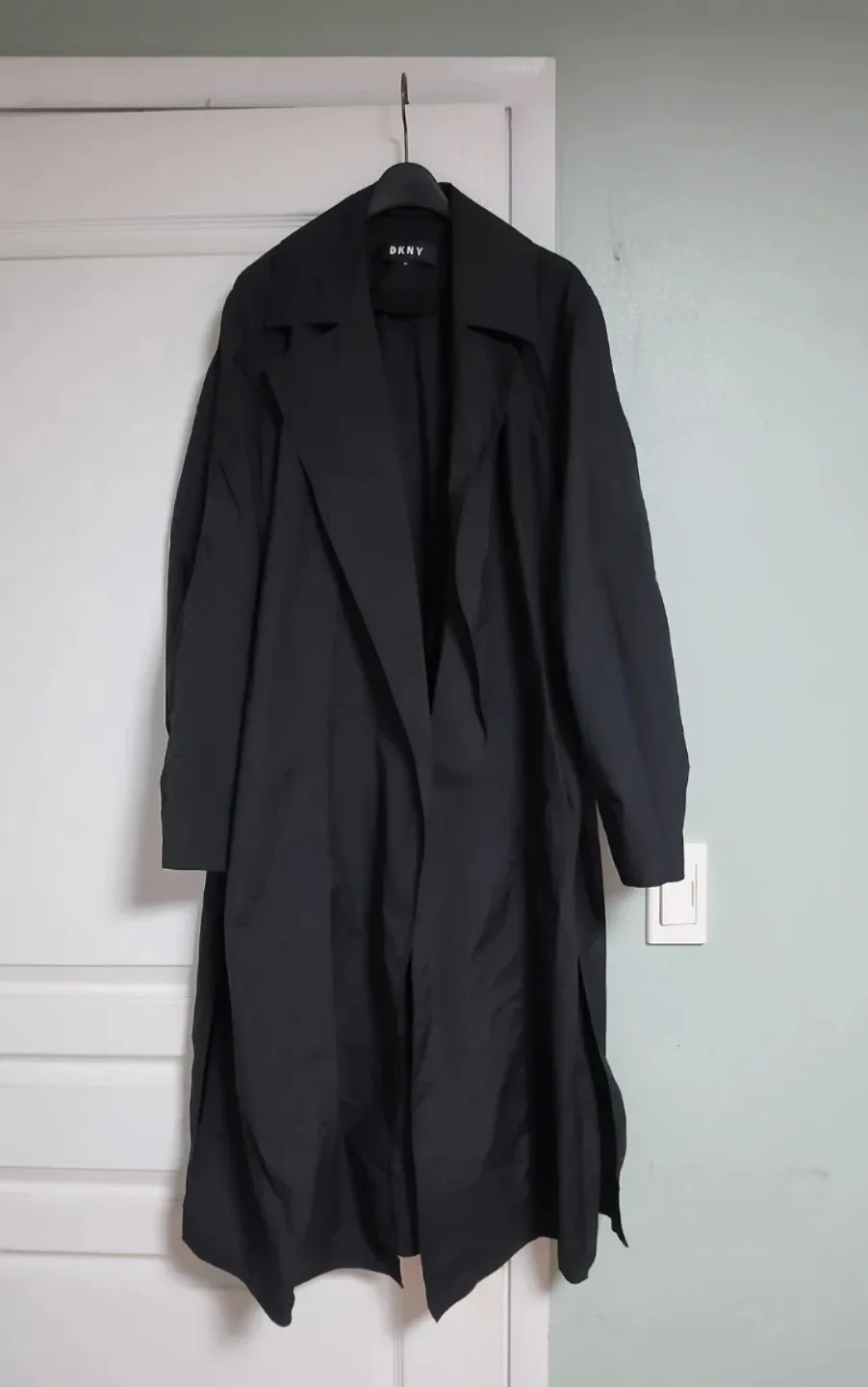 DKNY 트랜치코트 팔아요(국내매장 구매)
