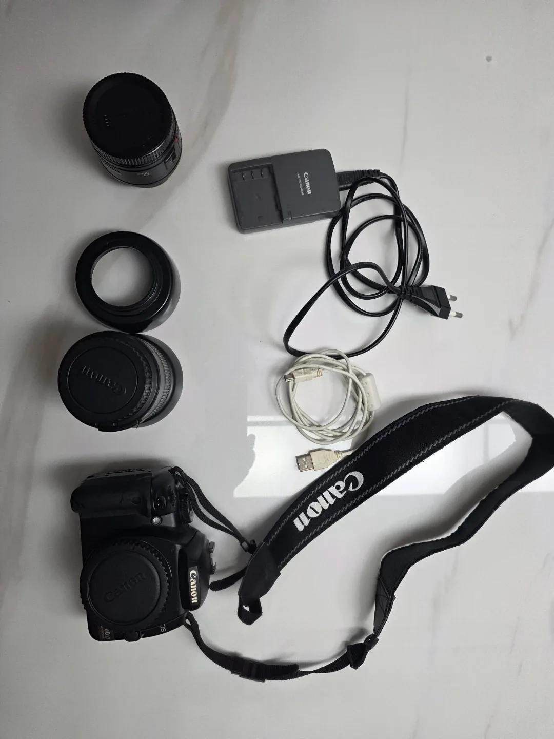 캐논 EOS 400D DSLR 카메라 + 렌즈
