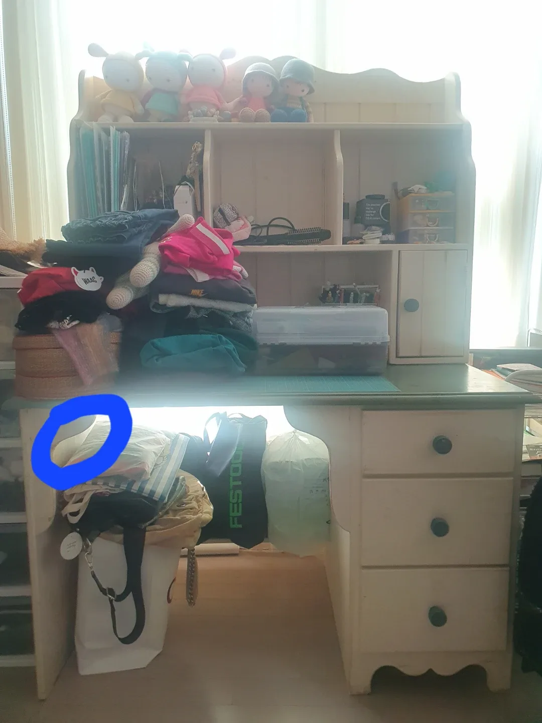 나무와 아이 책상 드려요