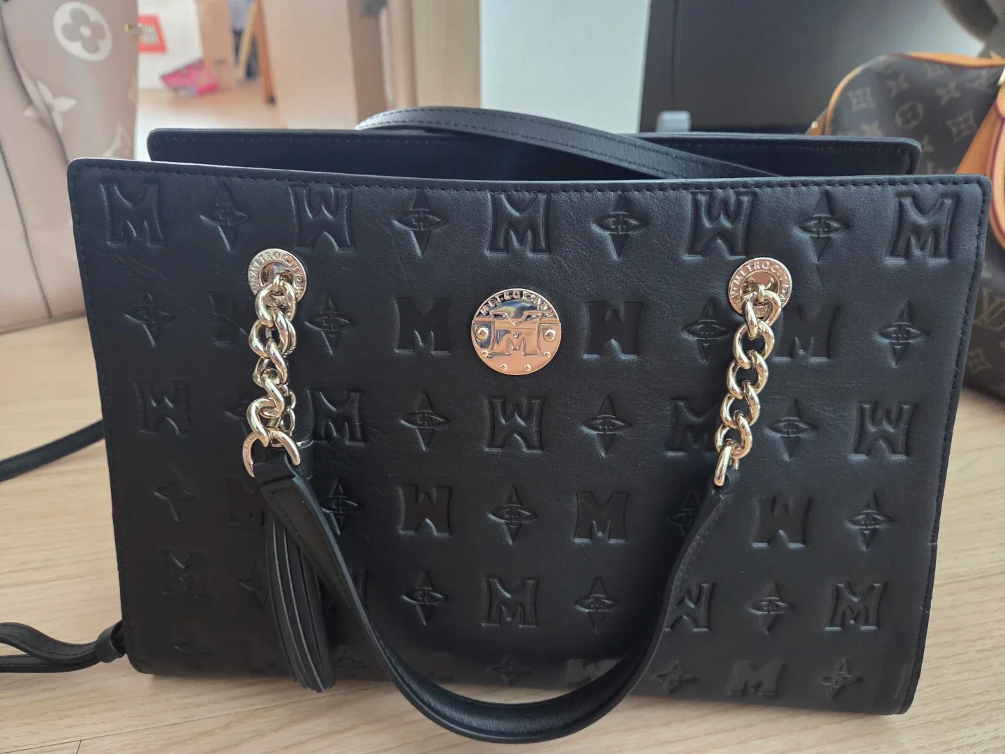 메트로시티 블랙 토트백