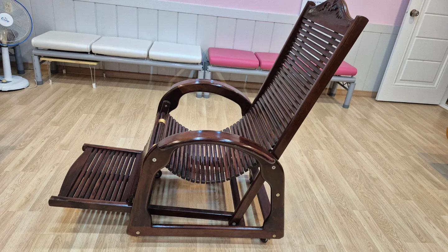 앤틱 스타일 원목 안락의자