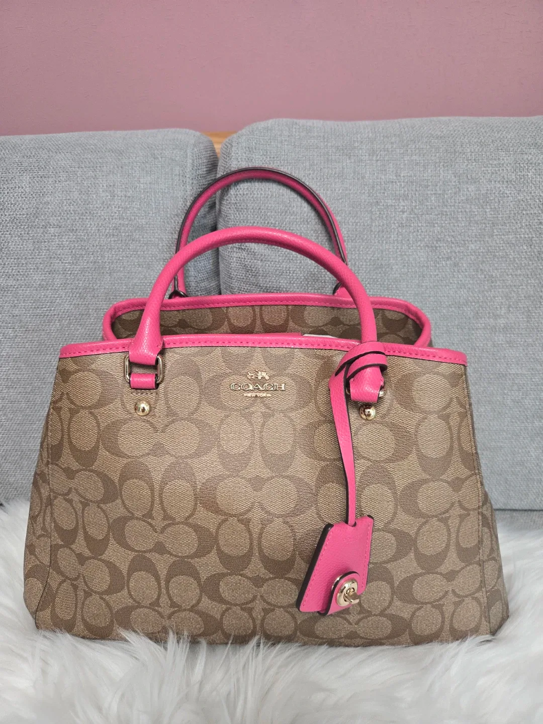 (가격 내림)코치 시그니처 핑크 토트백