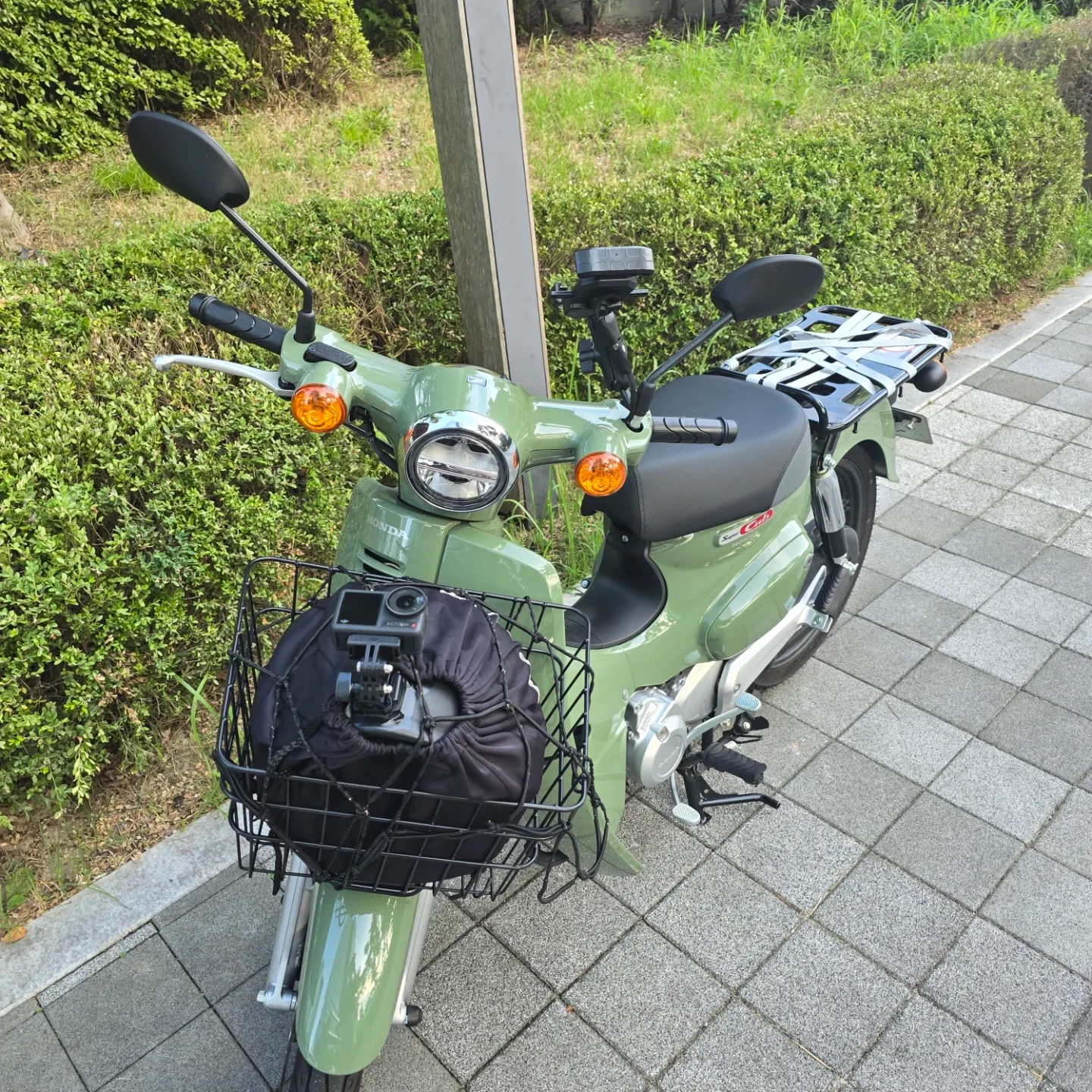 혼다 슈퍼커브 110 카키 올리브