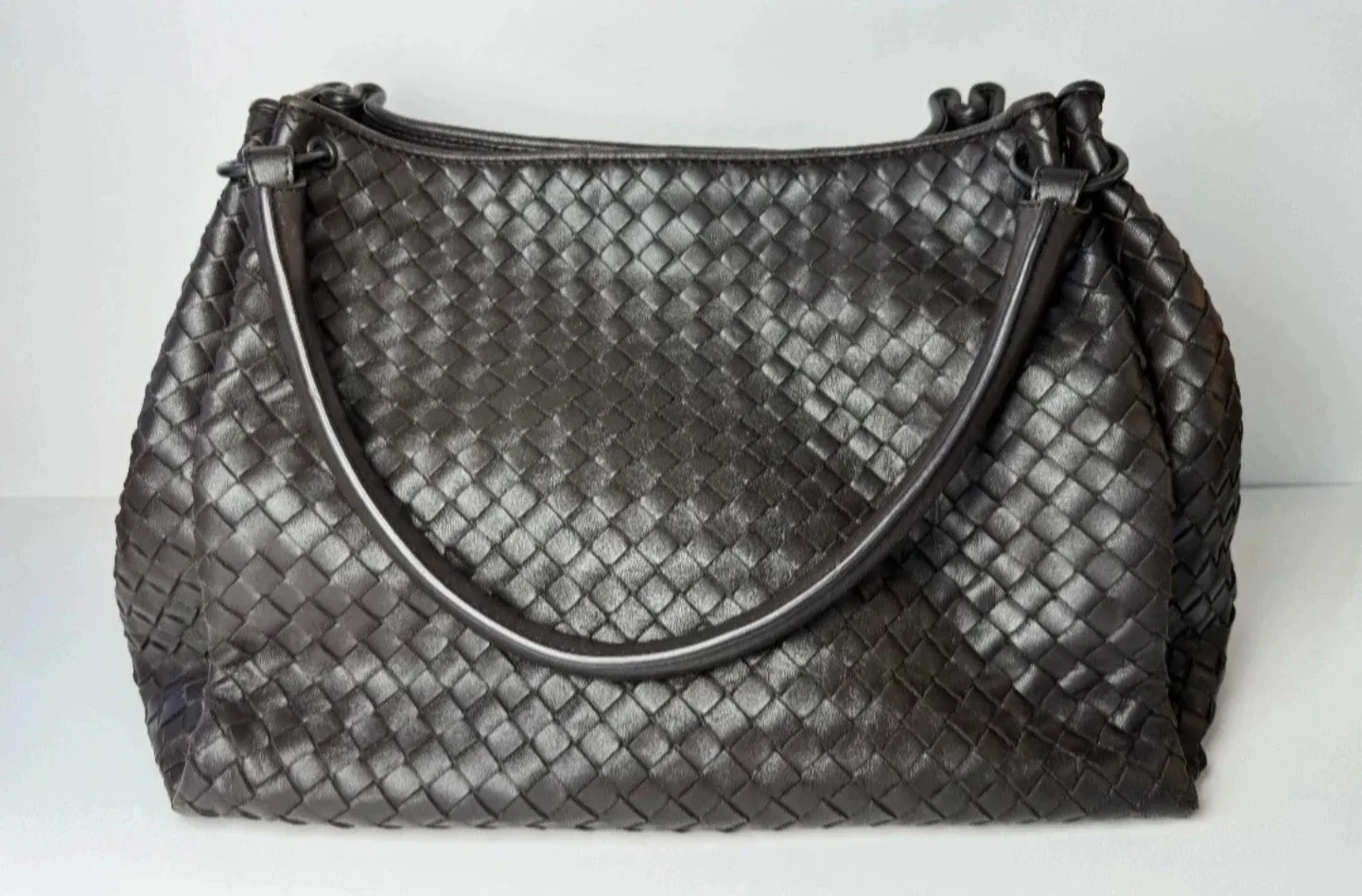 보테가 베네타 파라슈트 숄더백