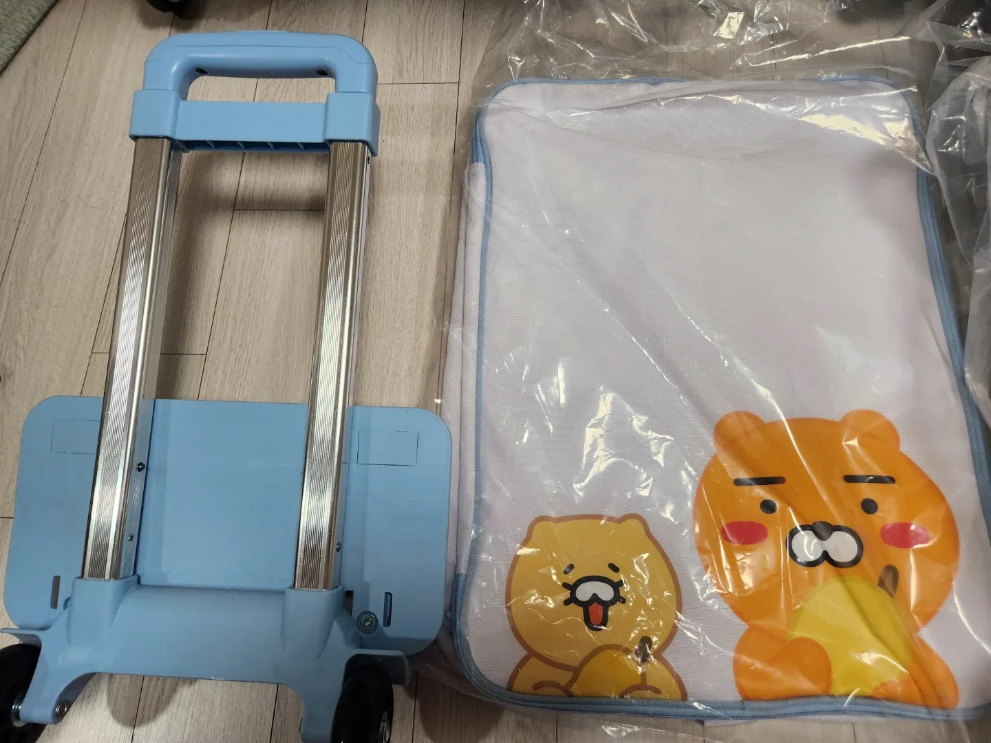 카카오프렌즈 라이언 캐리어 가방 새상품