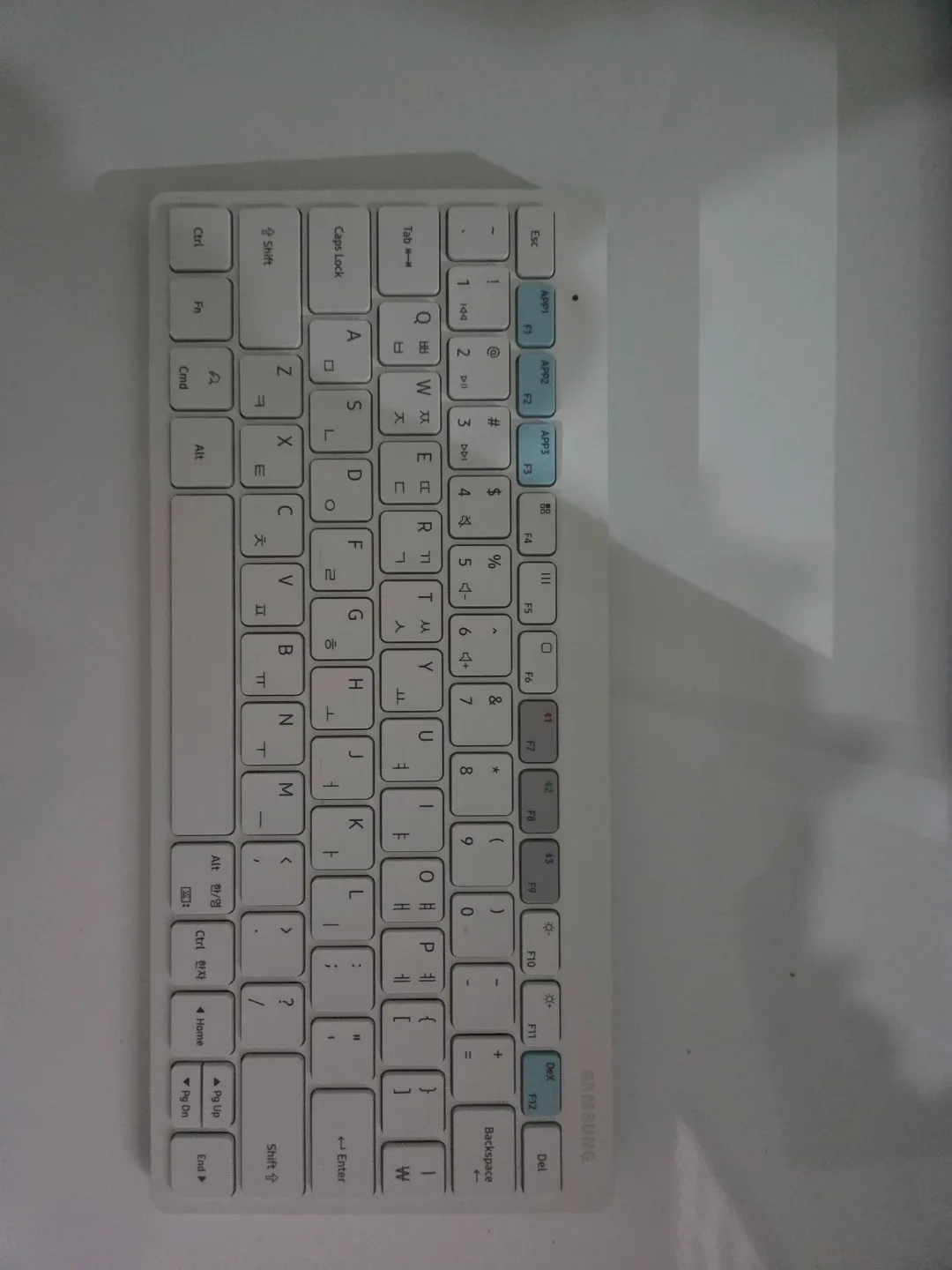 삼성 트리오 500 무선 키보드 팝니다