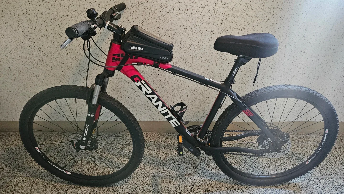 봄봄봄이 왔네요~~ 자전거 사이소