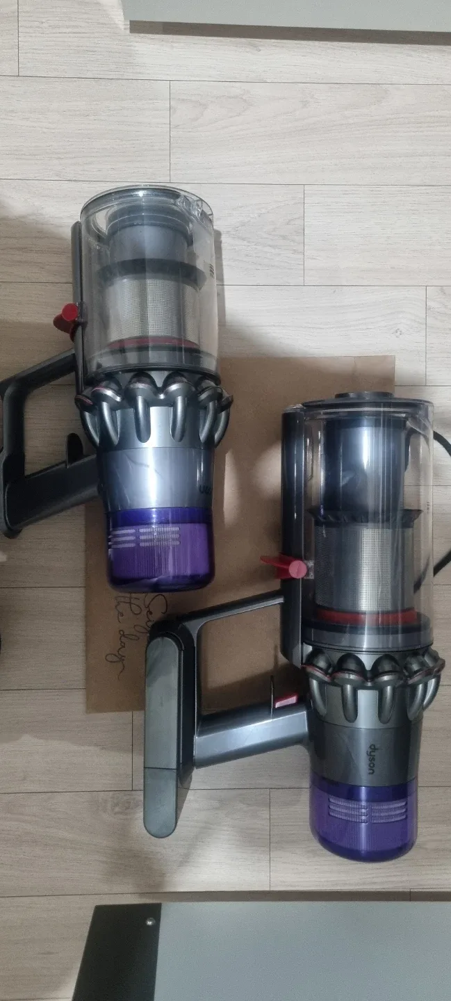 다이슨 청소기 v11모터 팝니다