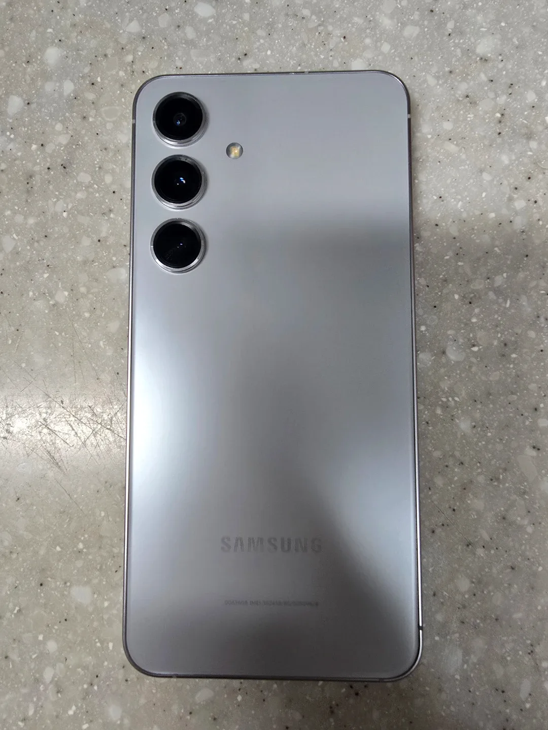 갤럭시 S24 마블그레이 색상 판매합니다 512