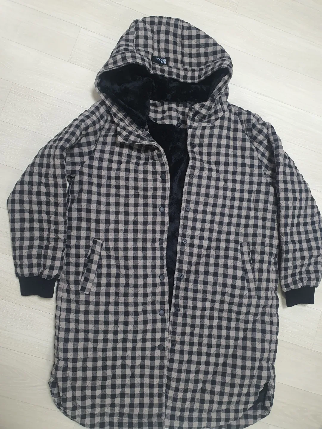 N24 Studios 체크 후드 털 코트 FREE