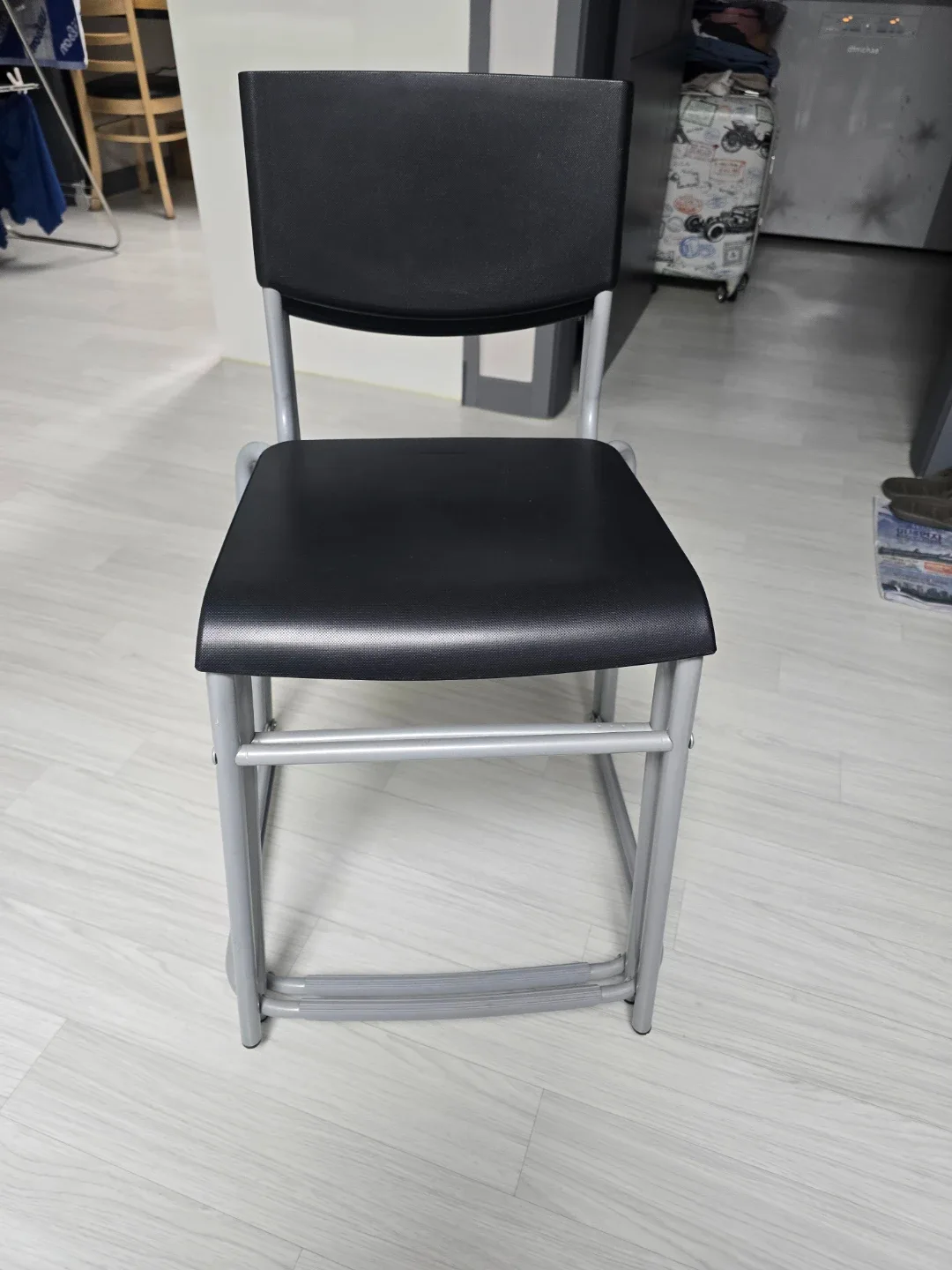 이케아 스티그 바 의자 블랙