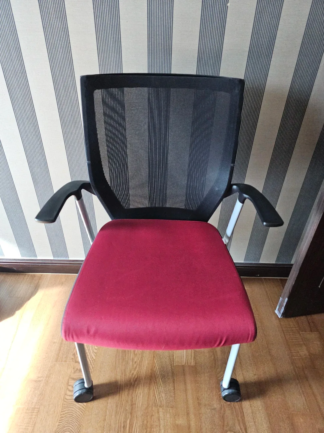 시디즈 서울대 의자