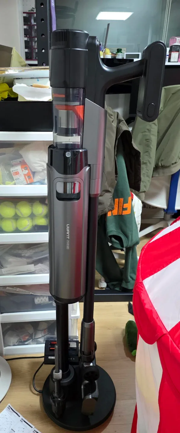 UWANT V600 무선청소기 판매합니다.