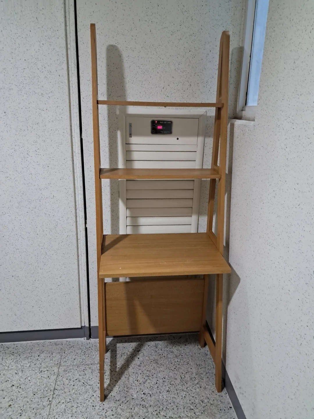 모던하우스 원목 사다리 책상 겸 선반