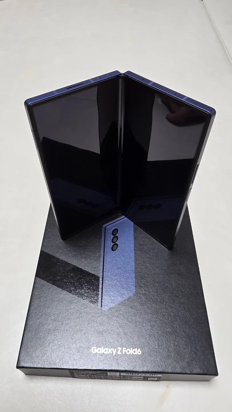 갤럭시 Z 폴드6 256 블루