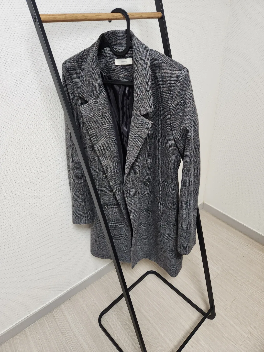 Runway 체크 더블 버튼 코트