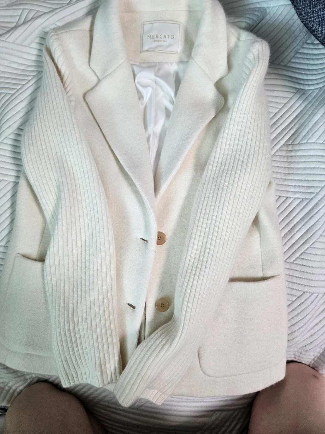 유며인플루언서옷Mercato 아이보리 니트 코트