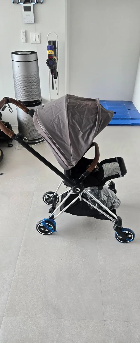 싸이벡스 미오스 휴대용 유모차