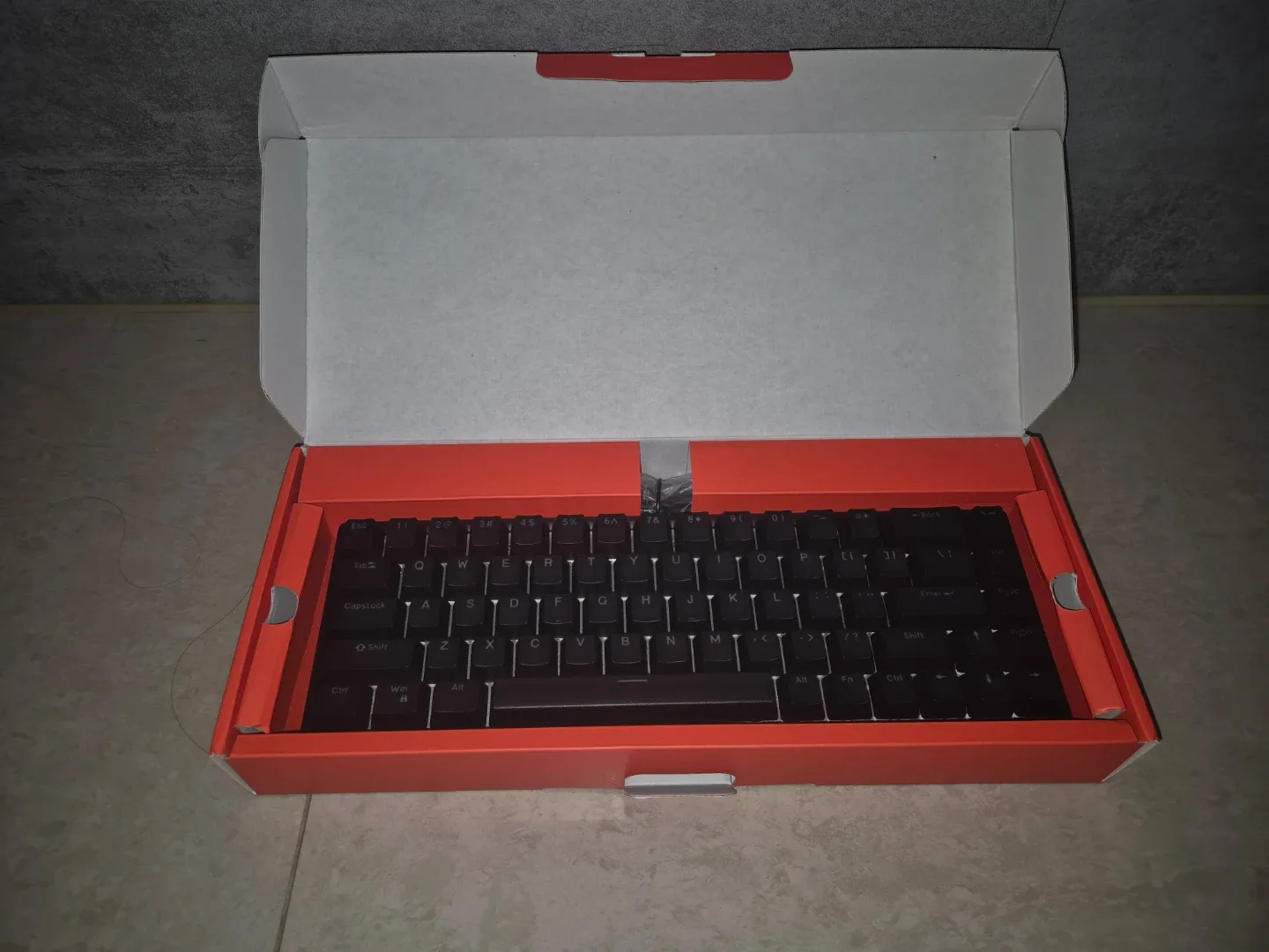 RAVEN68 게이밍 키보드