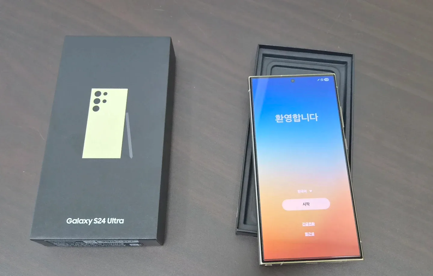 갤럭시 S24 울트라 티타늄 골드 + 케이스