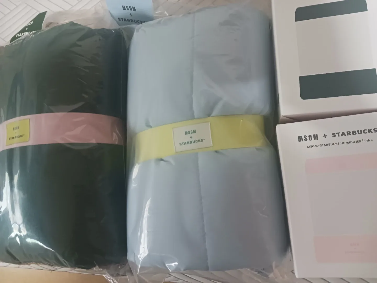 ❤️판매자 이동함❤️ MSGM 스타벅스 블랭킷&파우치 전종류 판매 #스타벅스 담요 스타벅스 파우치 입학 선물