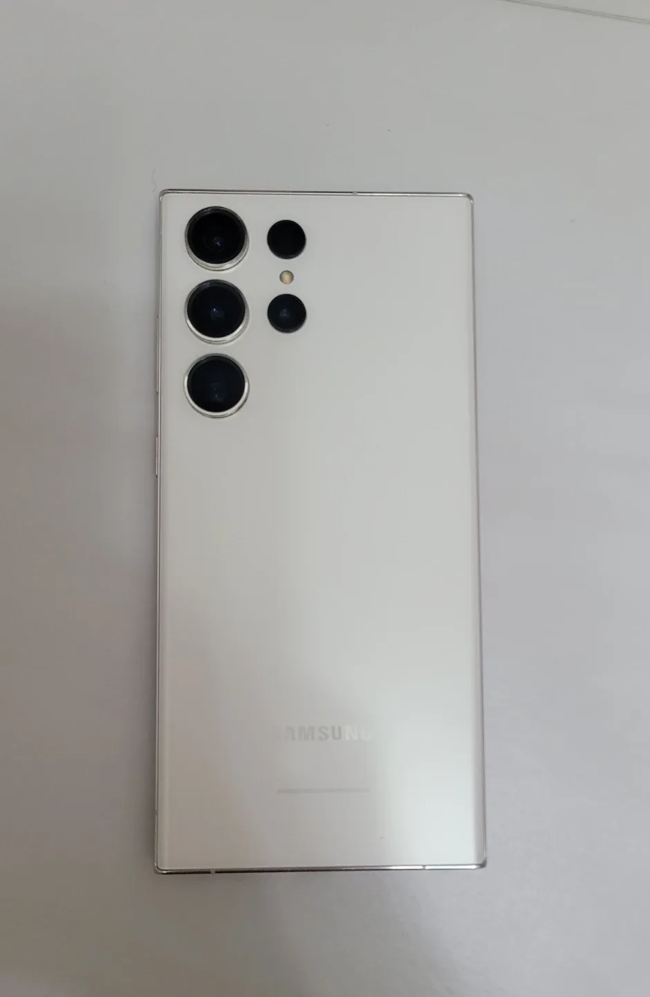 갤럭시 S23 울트라 512GB 크림 상태좋음